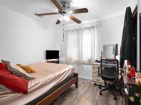 1255  Olden Street , Dallas Texas 75211