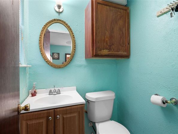 1255  Olden Street , Dallas Texas 75211