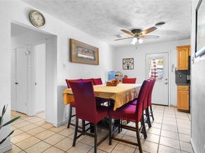 1255  Olden Street , Dallas Texas 75211