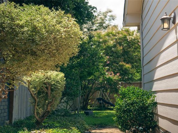 2325  Windy Drive , Garland Texas 75044