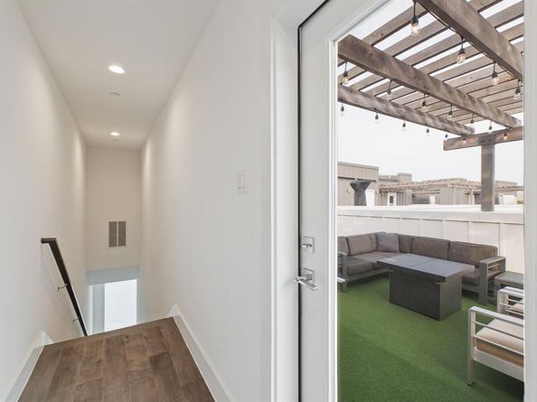 1771  Mccoy Street  401, Dallas Texas 75204