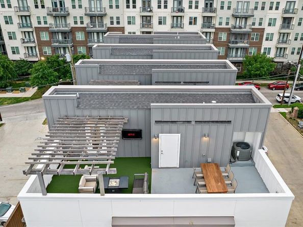 1771  Mccoy Street  401, Dallas Texas 75204