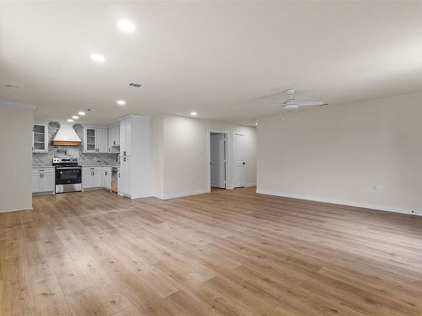 2806  28th Street , Fort Worth Texas 76106