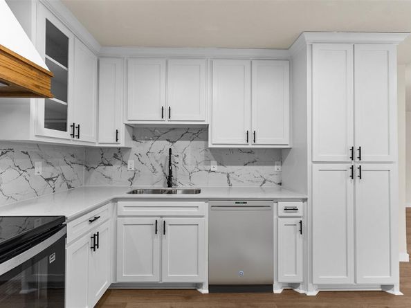 2806  28th Street , Fort Worth Texas 76106