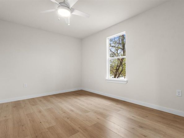 2806  28th Street , Fort Worth Texas 76106