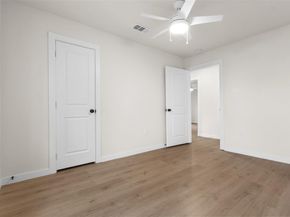 2806  28th Street , Fort Worth Texas 76106