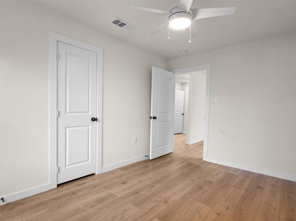 2806  28th Street , Fort Worth Texas 76106