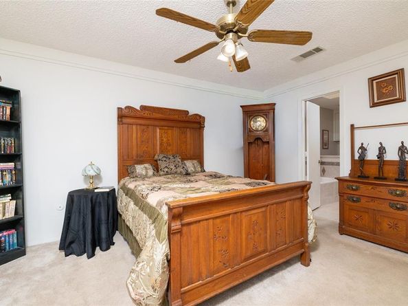 4909  Queen Court , Fort Worth Texas 76103