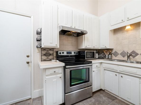 4909  Queen Court , Fort Worth Texas 76103