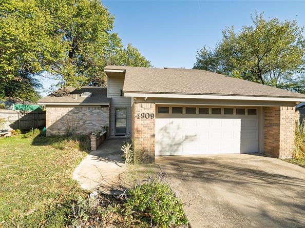 4909  Queen Court , Fort Worth Texas 76103
