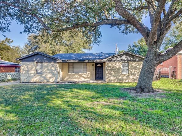 8552  Gibbs Drive , White Settlement Texas 76108