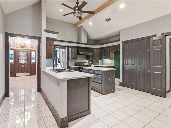 1235  Shores Boulevard , Rockwall Texas 75087