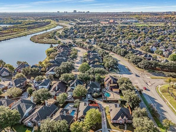 111  Midcrest Drive , Irving Texas 75063