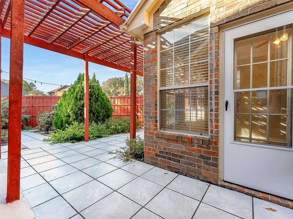 111  Midcrest Drive , Irving Texas 75063