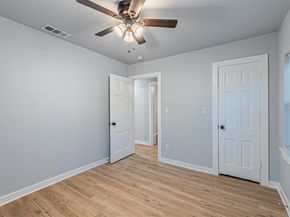 1216  Greenbrier Drive , River Oaks Texas 76114