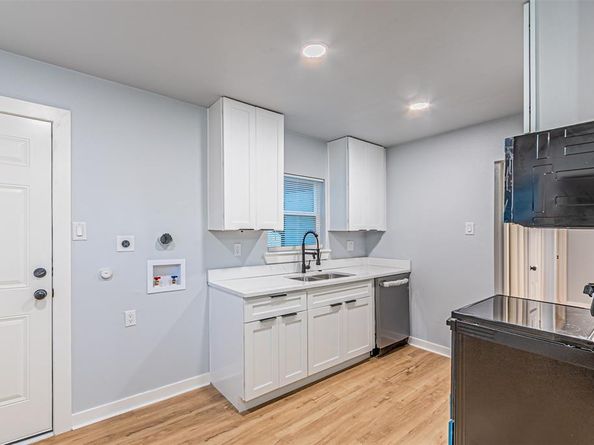 1216  Greenbrier Drive , River Oaks Texas 76114