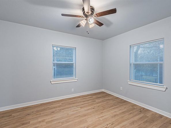 1216  Greenbrier Drive , River Oaks Texas 76114