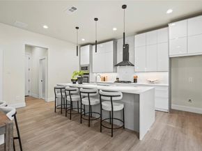 2825  Dorris Street , Dallas Texas 75215