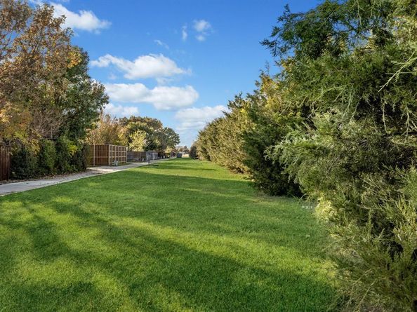 1509  Woodoak Drive , Richardson Texas 75082