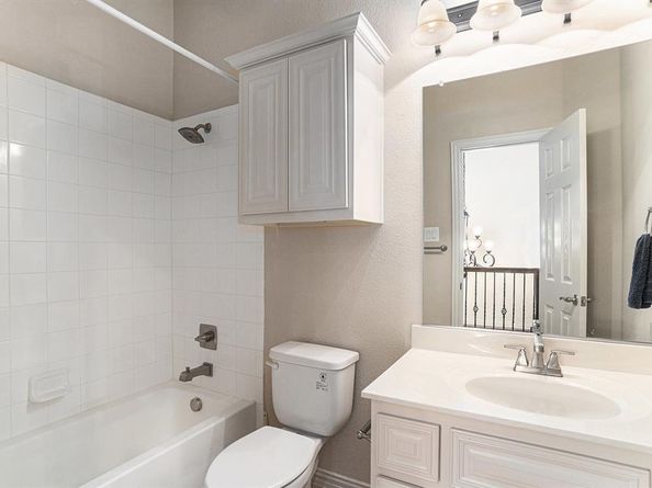 6132  Falls Lake Road , Fort Worth Texas 76179