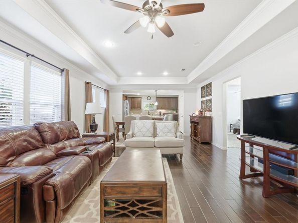 7992  Cool River Drive , Frisco Texas 75036