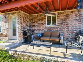 7992  Cool River Drive , Frisco Texas 75036