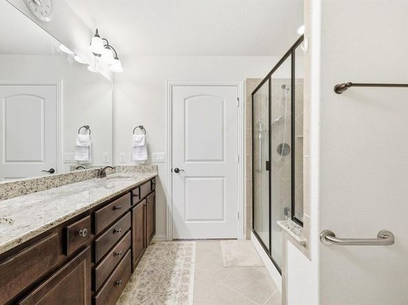 7992  Cool River Drive , Frisco Texas 75036