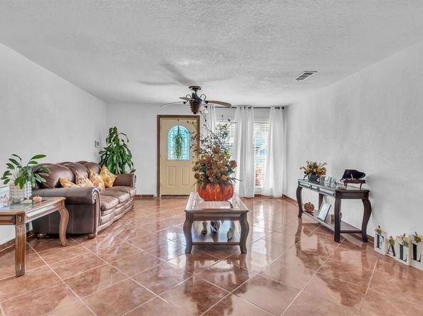 1317  Norman Street , Fort Worth Texas 76106