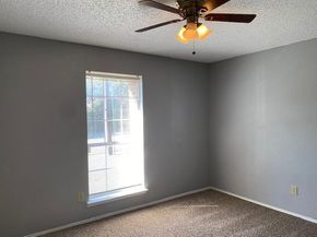 1512  Straus Road , Cedar Hill Texas 75104