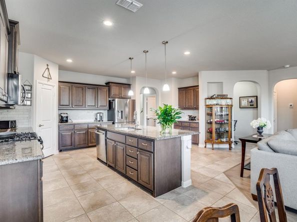 2513  Clay Creek Lane , Fort Worth Texas 76177