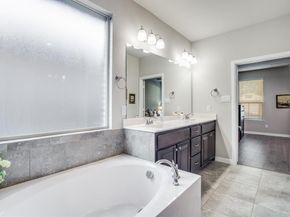 2513  Clay Creek Lane , Fort Worth Texas 76177