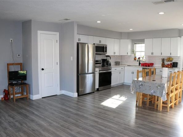 2770 E Ann Arbor Avenue , Dallas Texas 75216