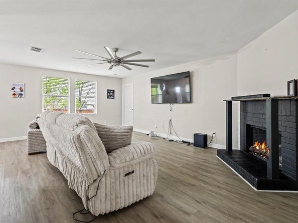 317  Briar Oaks Drive , Royse City Texas 75189