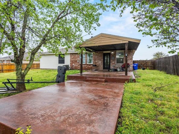 317  Briar Oaks Drive , Royse City Texas 75189