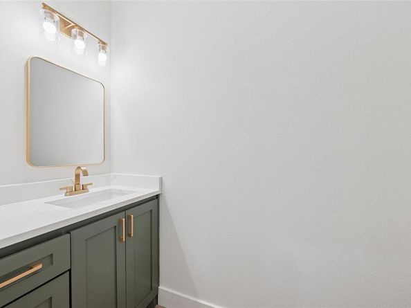 830  Stamps Avenue , Fort Worth Texas 76114