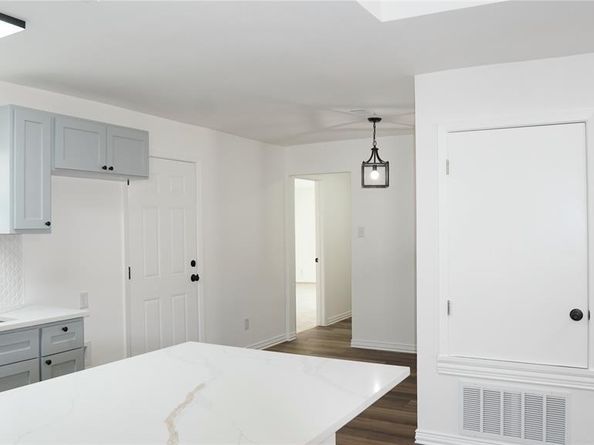 2009  Clark Trail , Grand Prairie Texas 75052