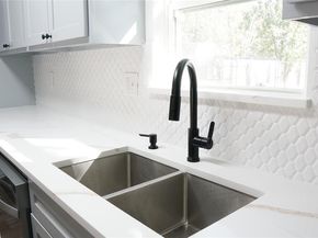 2009  Clark Trail , Grand Prairie Texas 75052