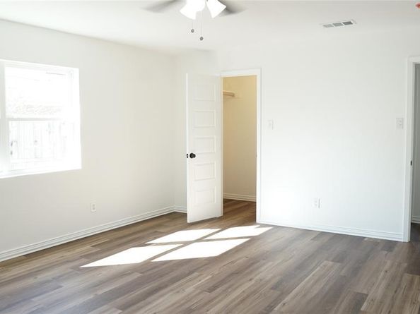 2009  Clark Trail , Grand Prairie Texas 75052