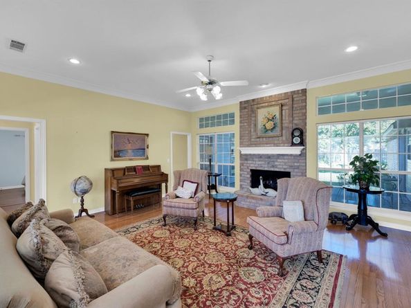 1713  Turtle Point Drive , DeSoto Texas 75115