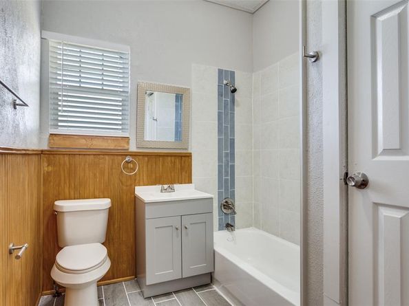 2814 NW 20th Street , Fort Worth Texas 76106