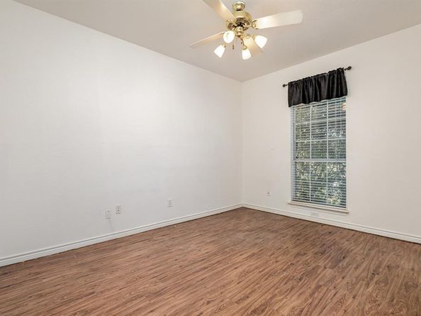 2514  Fallview Lane , Carrollton Texas 75007