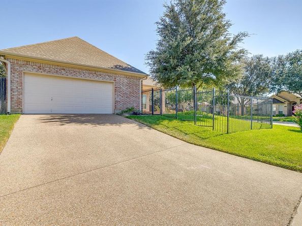 7116  Deer Hollow Drive , Fort Worth Texas 76132