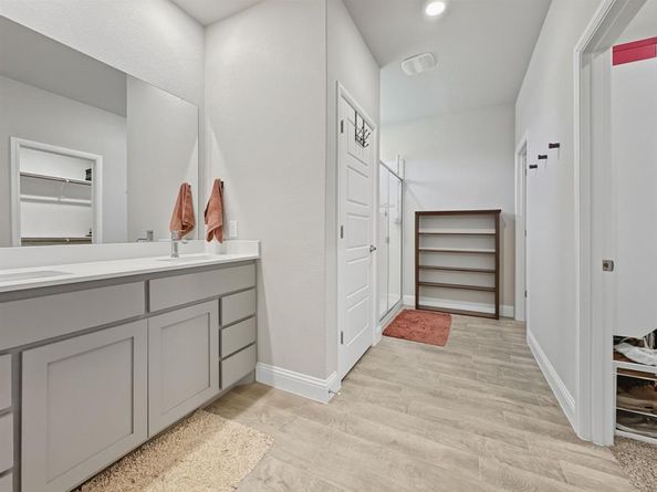 2216  Redwing Drive , Denton Texas 76205