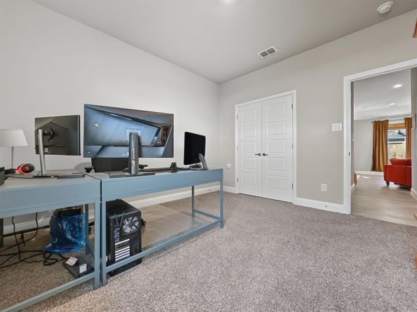 2216  Redwing Drive , Denton Texas 76205