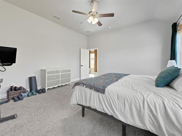 2216  Redwing Drive , Denton Texas 76205