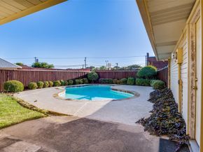 2413  Parkside Drive , Garland Texas 75040