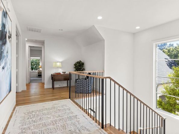 5639 W Amherst Avenue , Dallas Texas 75209