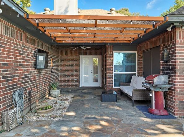2008 E Branch Hollow Drive , Carrollton Texas 75007