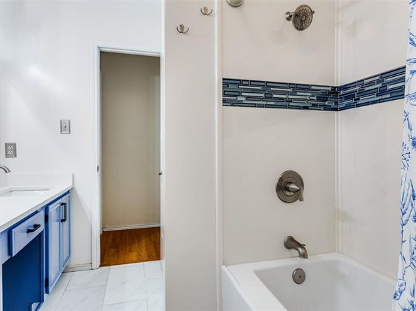 2811  Monthaven Drive , Arlington Texas 76001