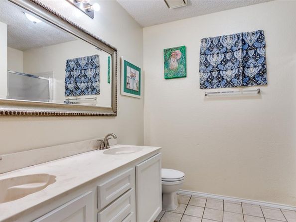 2811  Monthaven Drive , Arlington Texas 76001